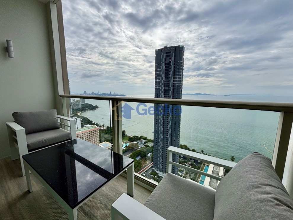 2 Bedrooms Condo in The Riviera Wong Amat Beach Wongamat C012933 (Cover Photo)