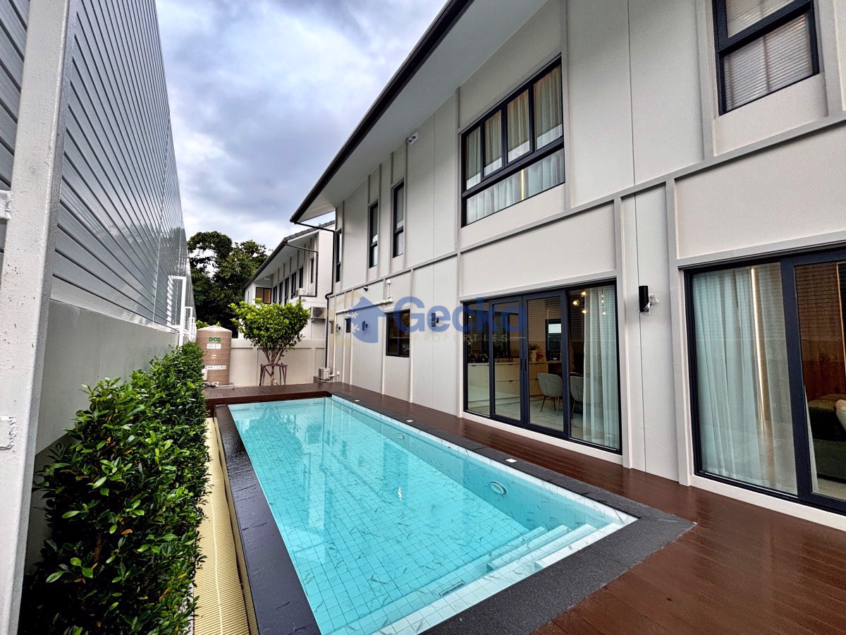 4 Bedrooms House in The Lavish  Na Kluea H012953