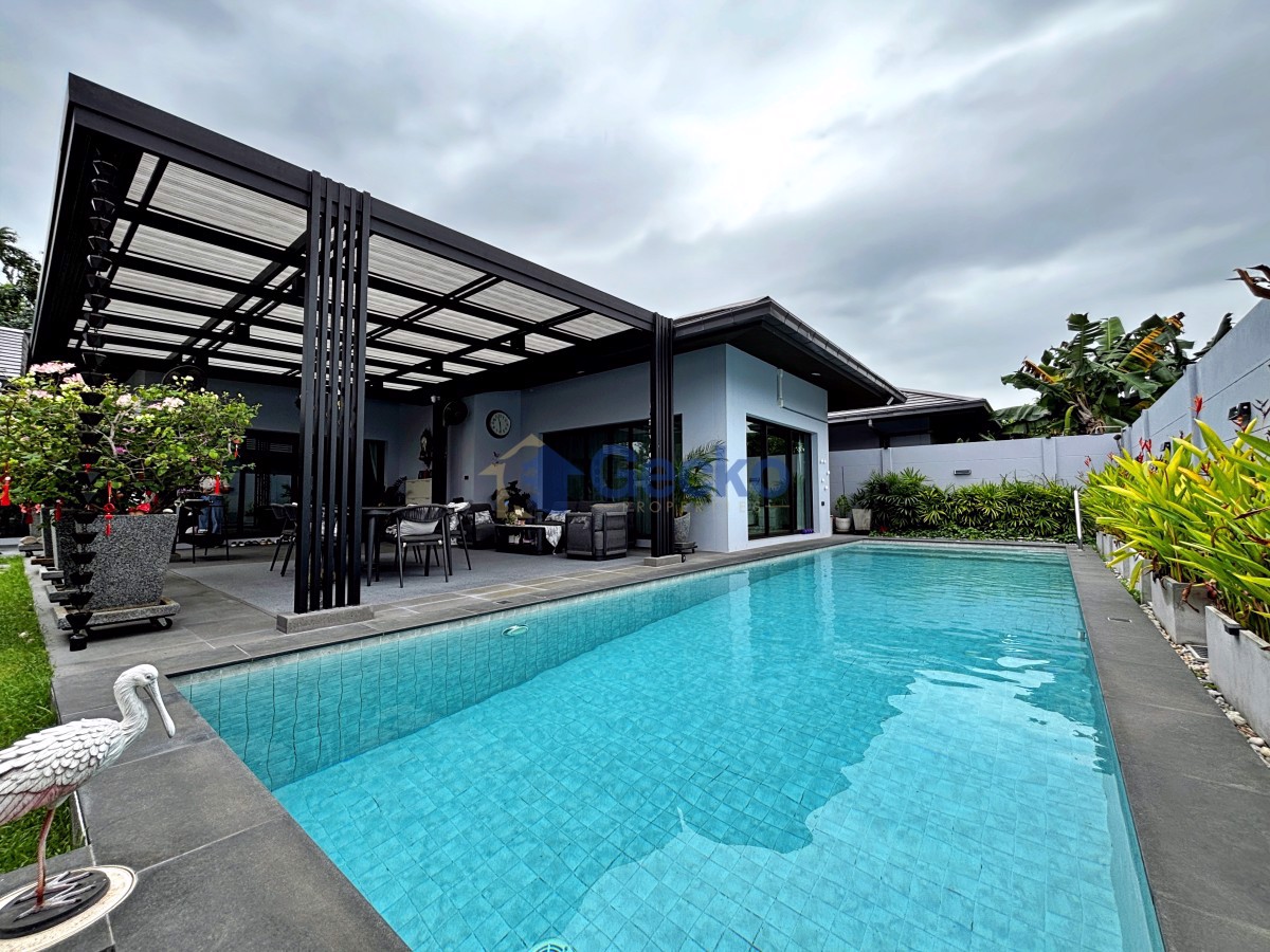 3 Bedrooms House in Baan Pattaya 6  Huay Yai H012956