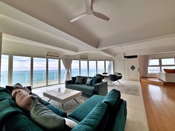 2 Bedrooms Condo in Metro Jomtien Condotel Jomtien C012387