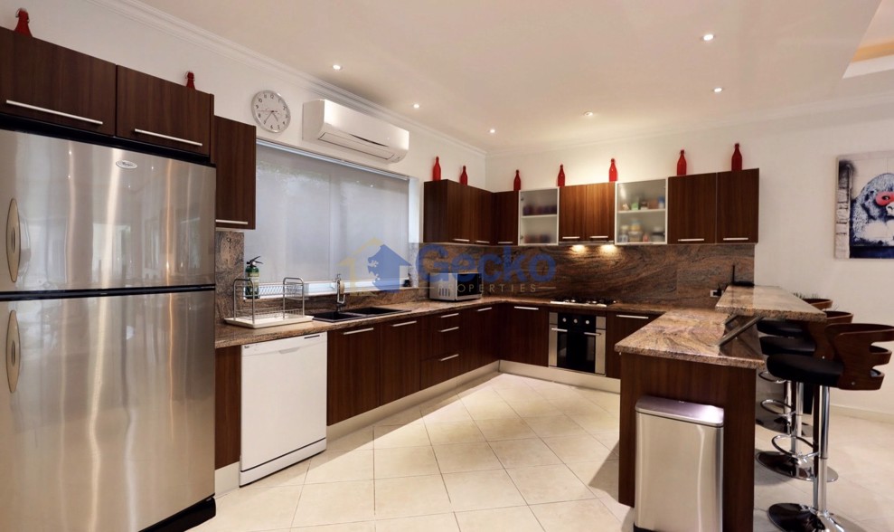 6 Bedrooms House in View Talay Villas  Jomtien H012963 (Photo 4)