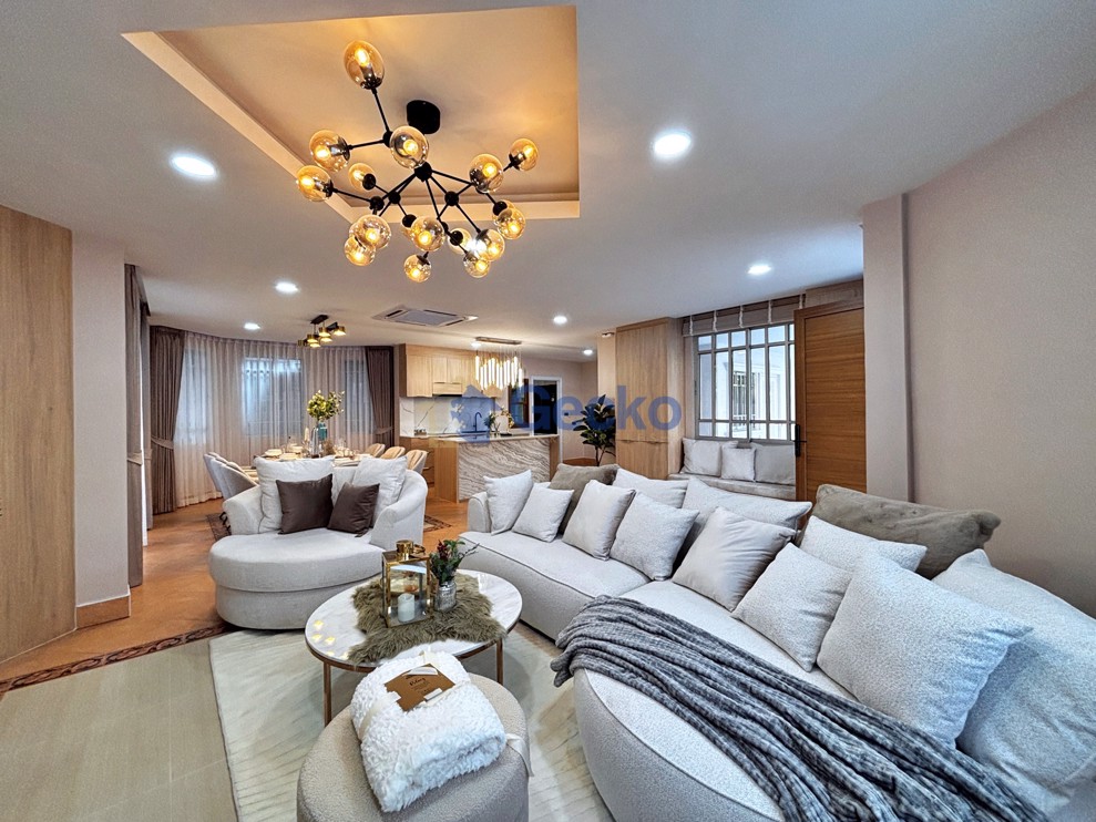 4 Bedrooms House in Park Avenue  Na Kluea H012983 (Photo 4)