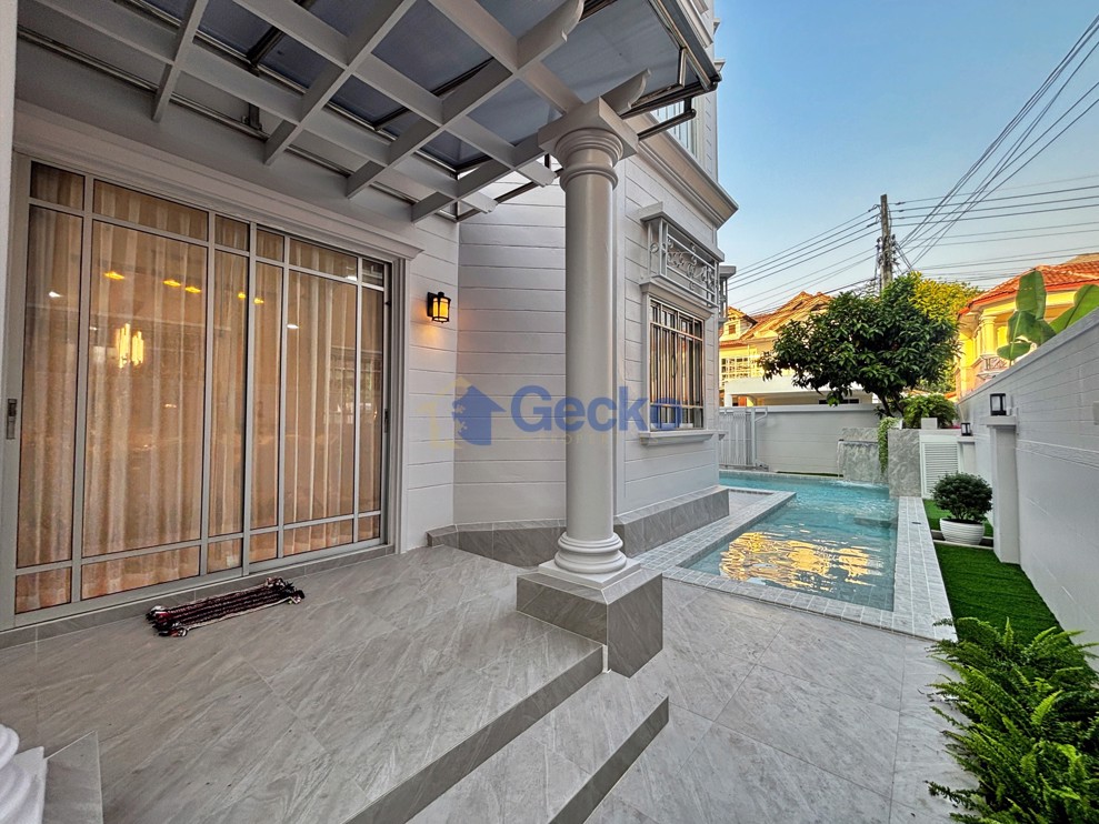 4 Bedrooms House in Park Avenue  Na Kluea H012983 (Photo 3)