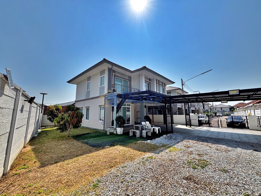 3 Bedrooms House in Baan Pruksanara  East Pattaya H012988 (Cover Photo)