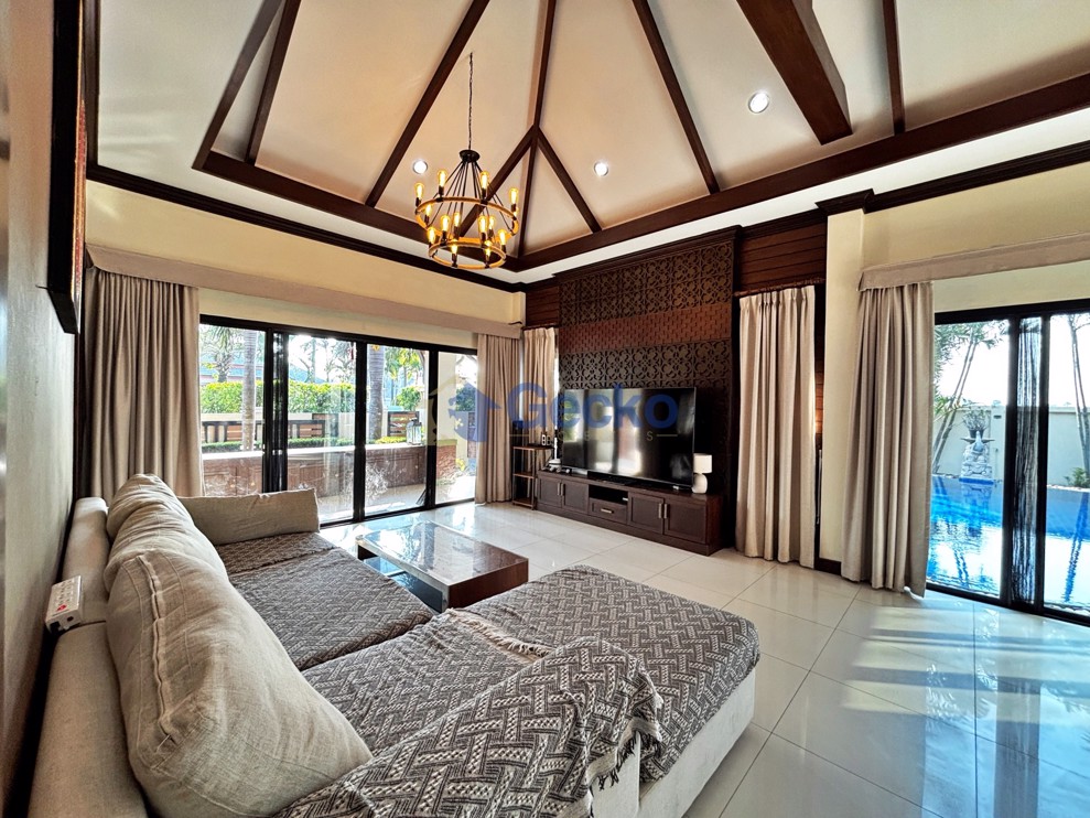 3 Bedrooms House in Baan Dusit Lake  Huay Yai H012994 (Photo 4)