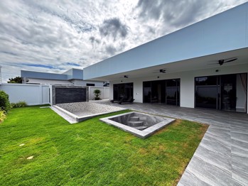 3 Bedrooms House East Pattaya H012998