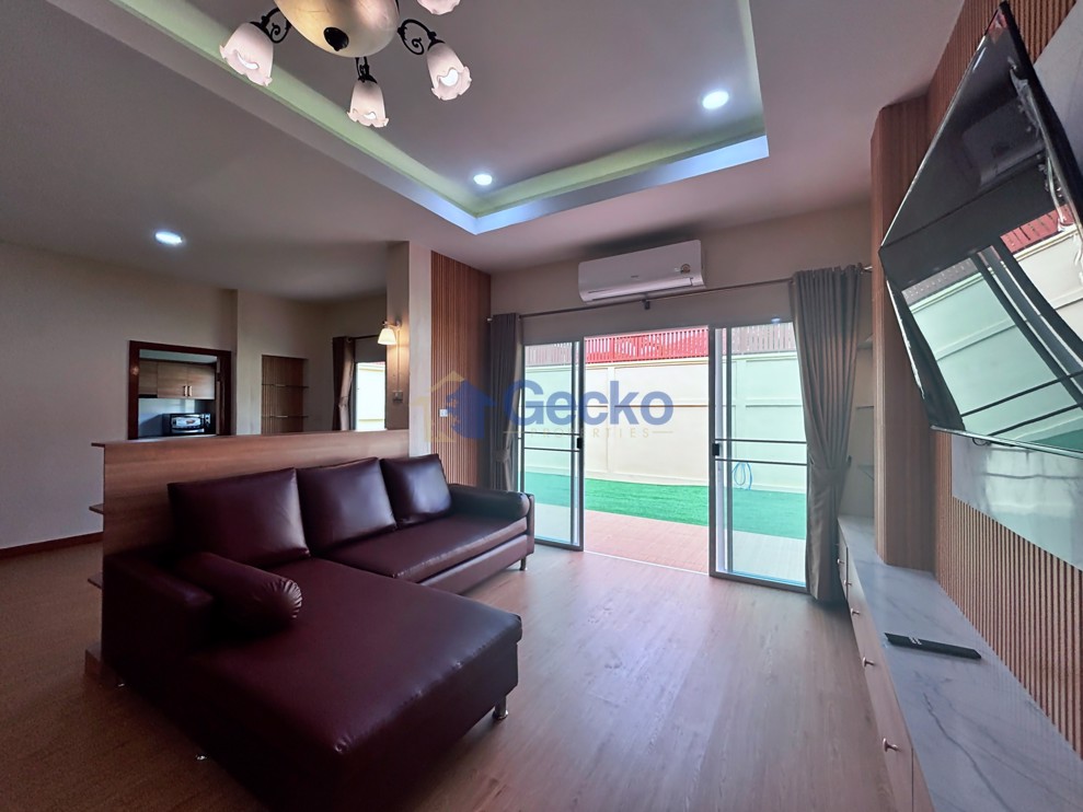 5 Bedrooms House in The Ville Jomtien  Jomtien H013002 (Photo 3)
