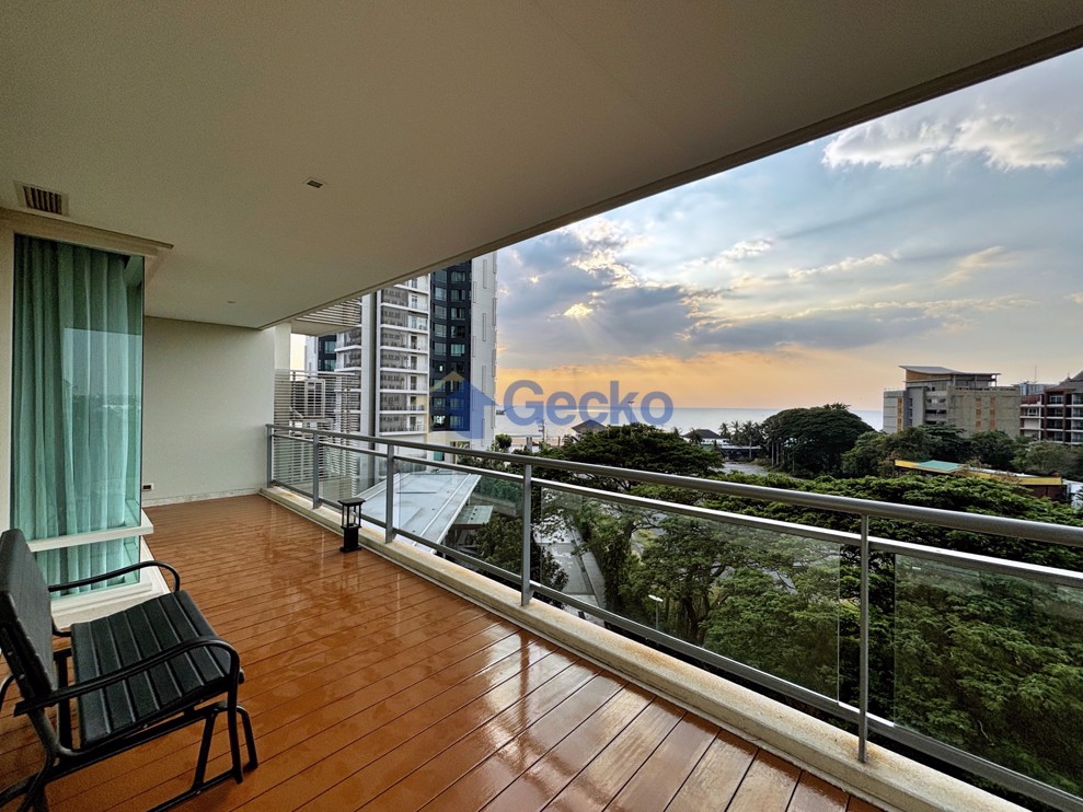 2 Bedrooms Condo in Reflection Jomtien C013007 (Cover Photo)
