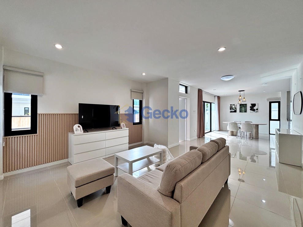 3 Bedrooms House in Tropical Village 2  Huay Yai H013010 (Photo 3)