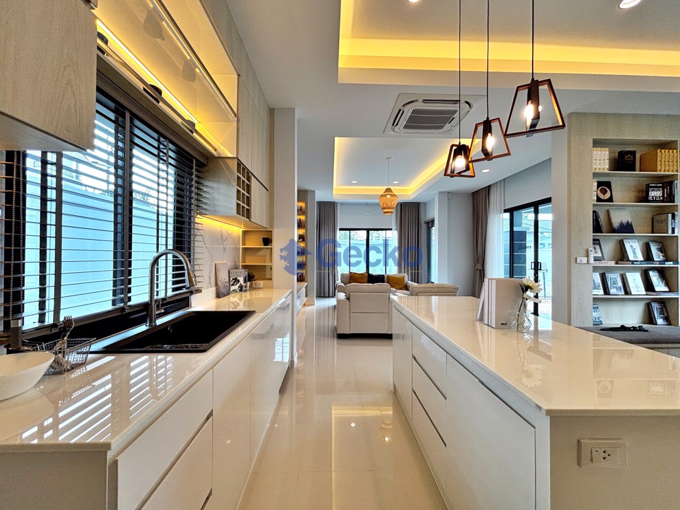 3 Bedrooms House  Huay Yai H012029 (Photo 2)
