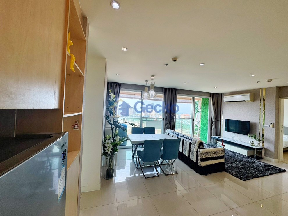 2 Bedrooms Condo in Grande Caribbean Condo Resort Jomtien C011209 (Photo 3)
