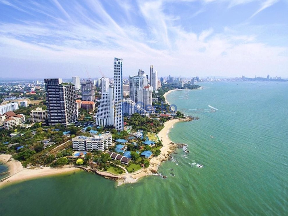 1 Bedroom Condo in The Riviera Palm Beach Wongamat Wongamat C013022 (Photo 1)