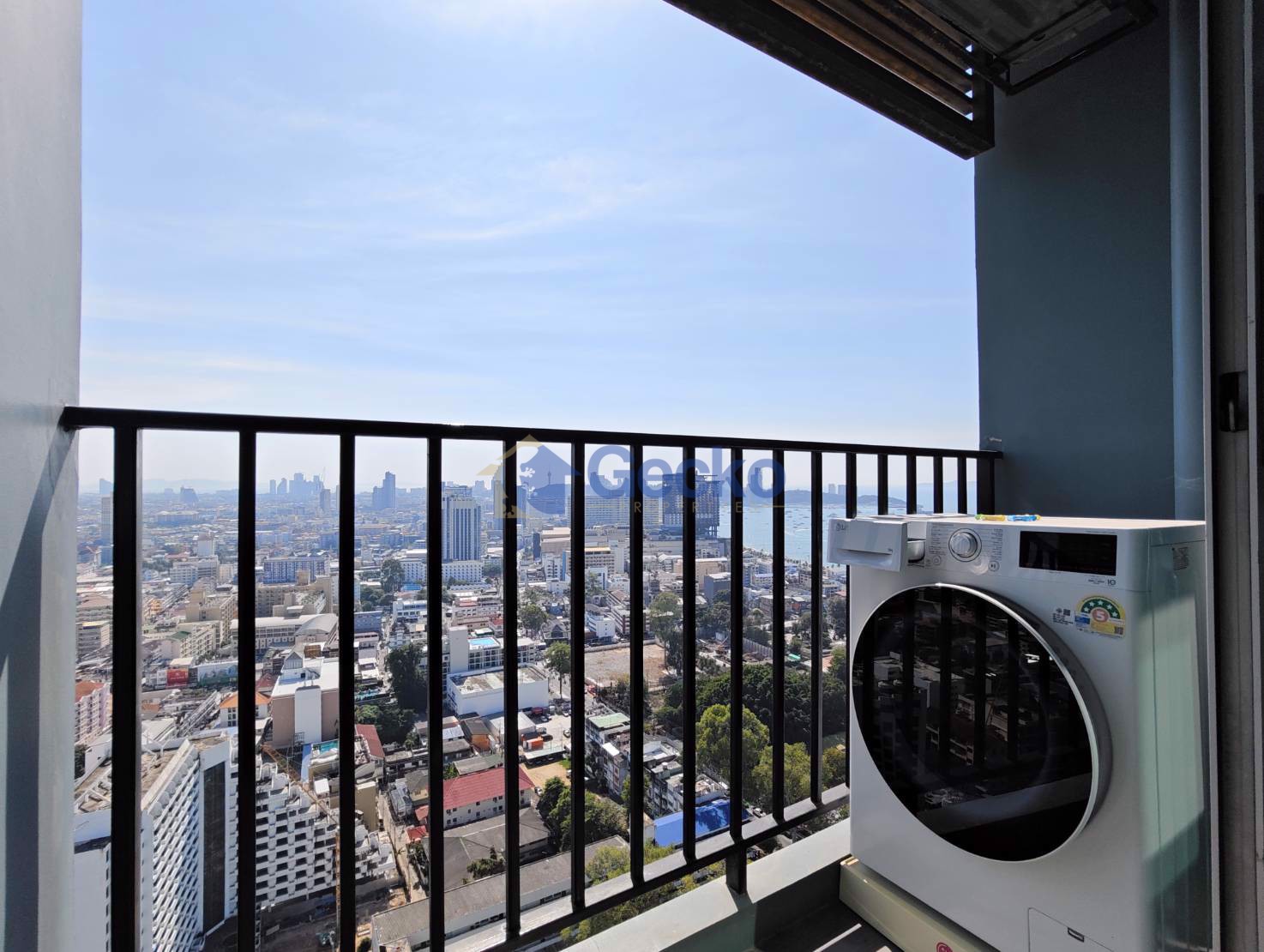 1 Bedroom Condo in Centric Sea Central Pattaya C013042