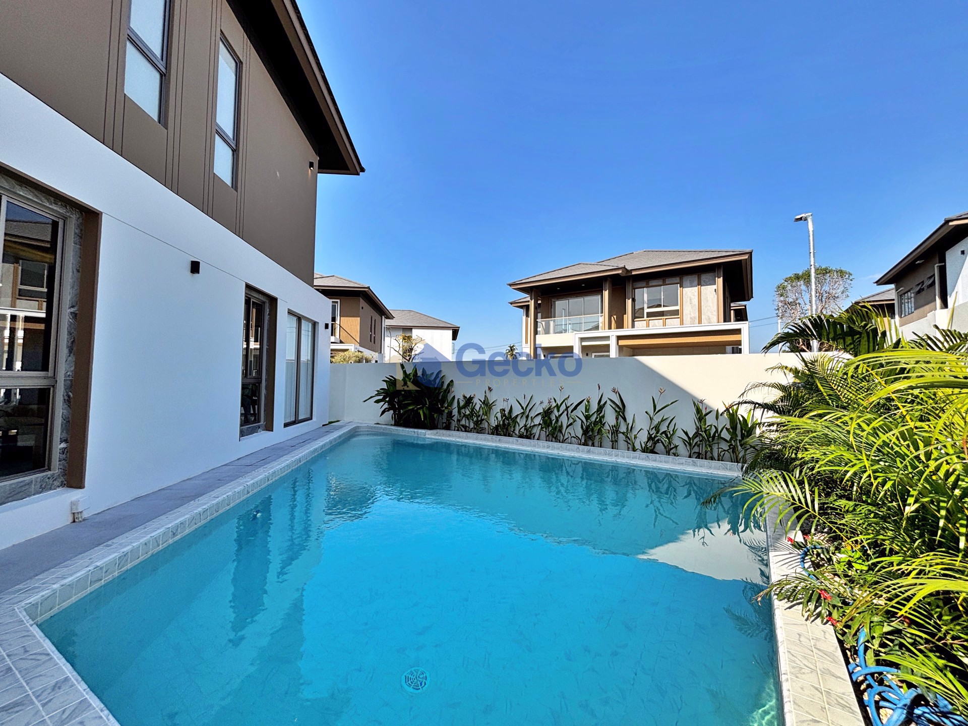 4 Bedrooms House in Horizon  East Pattaya H013046