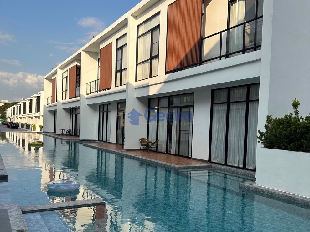 4 Bedrooms House in Villa La Richie  North Pattaya H013048 (Cover Photo)