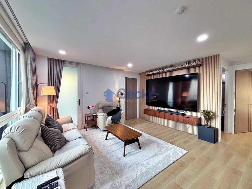 3 Bedrooms Condo in Apus Condominium Central Pattaya C012696 (Photo 4)