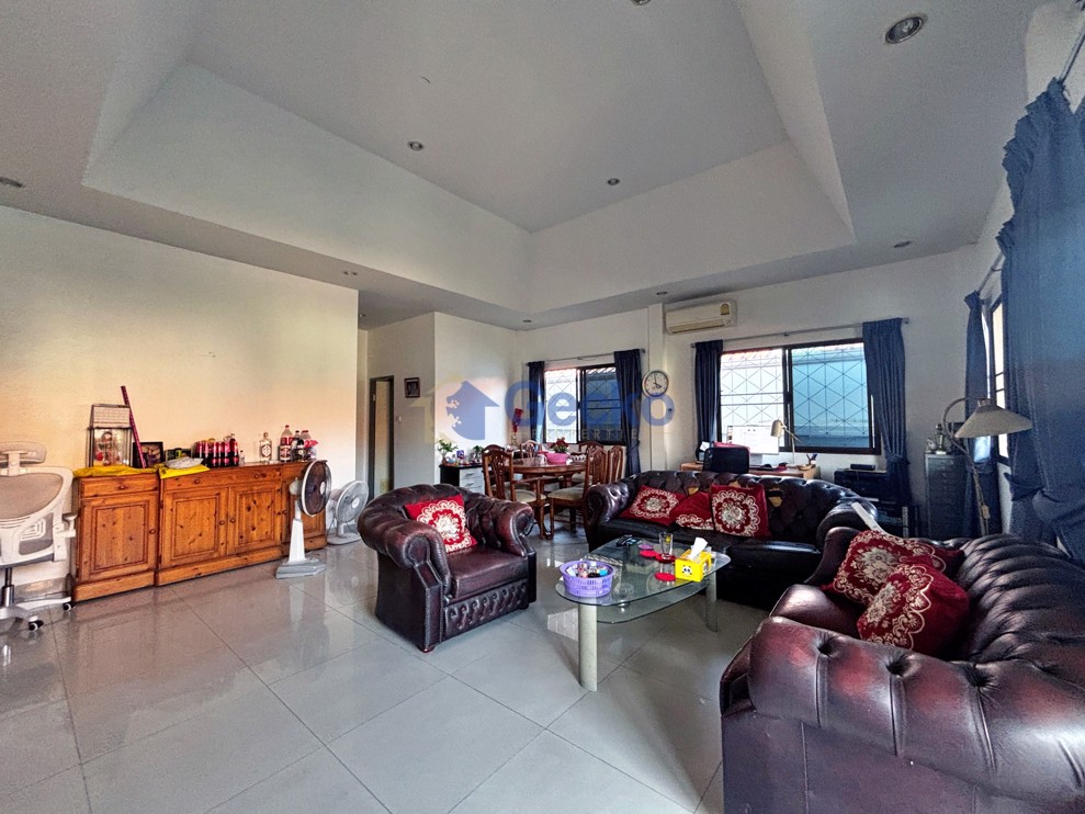 2 Bedrooms House in Eakmongkol 8  South Pattaya H013057 (Photo 2)