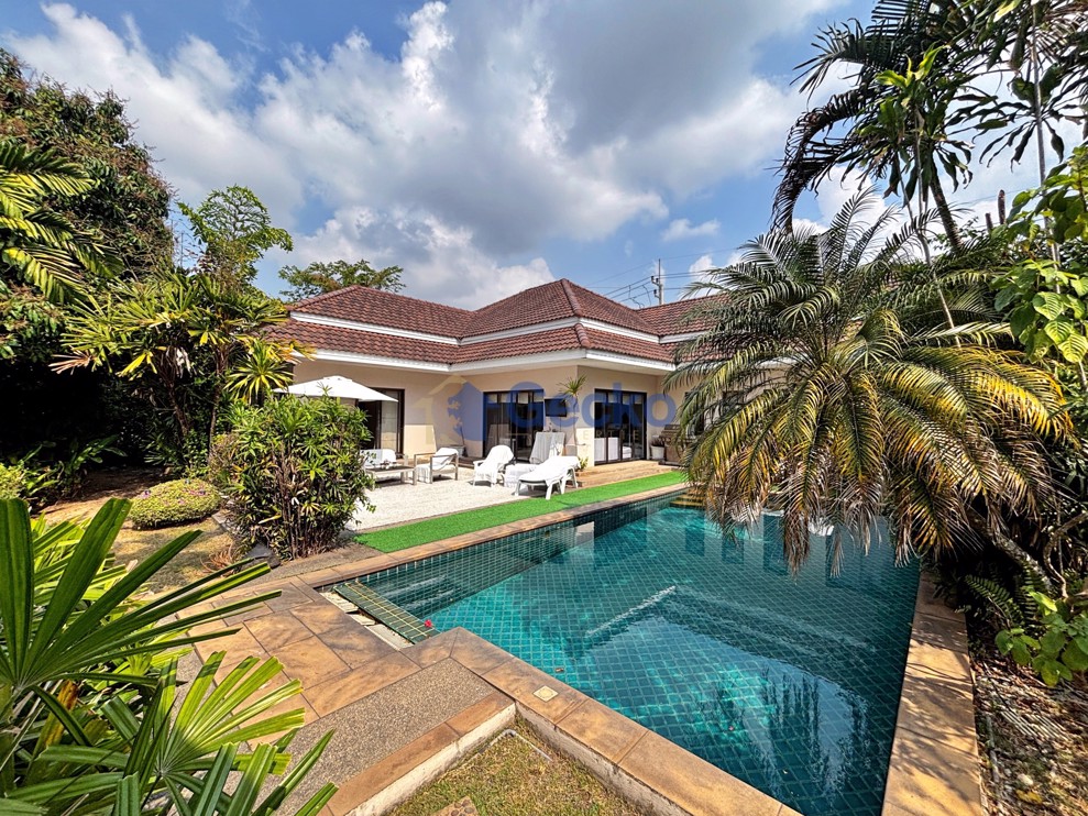 2 Bedrooms House in Lalique Lakeside Villas  Huay Yai H013079 (Cover Photo)
