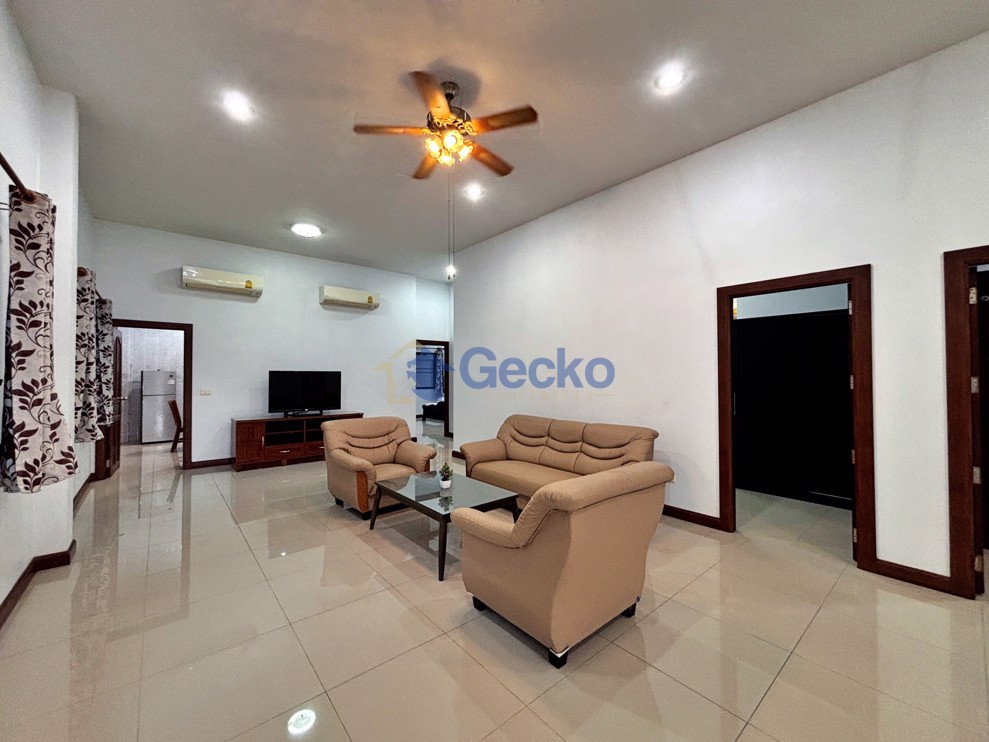 3 Bedrooms House  Jomtien H013089 (Photo 3)