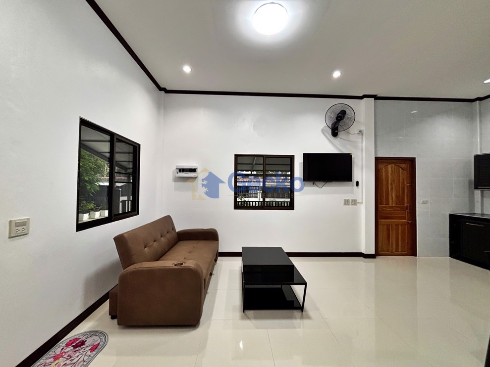 2 Bedrooms House  Jomtien H013091 (Photo 2)