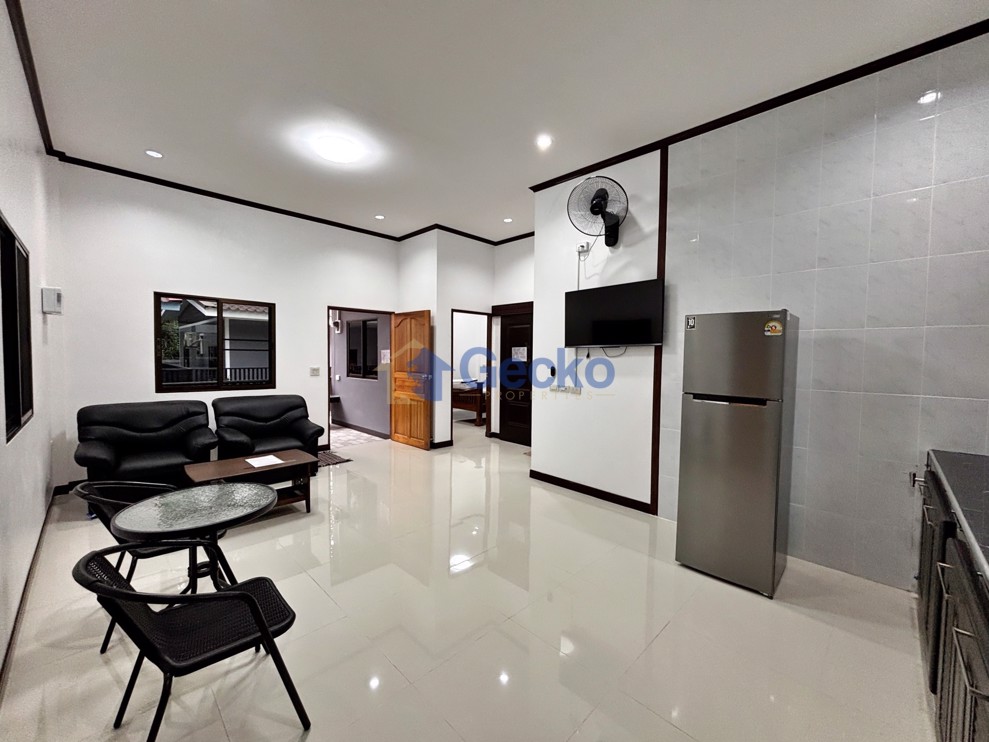 2 Bedrooms House  Jomtien H013092 (Photo 1)