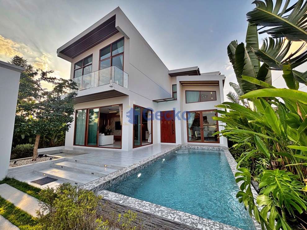 5 Bedrooms House in Atmos Prime Villa  East Pattaya H011531 (Photo 2)
