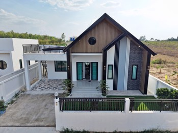 3 Bedrooms House in Pornprapar   East Pattaya H013101