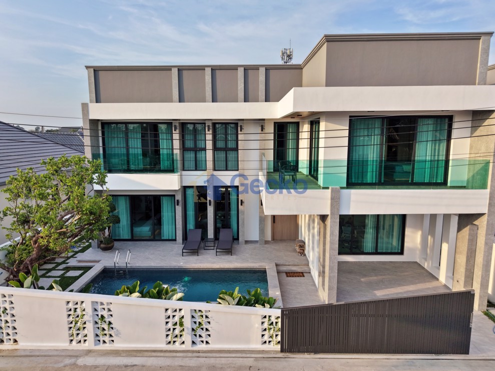 5 Bedrooms House in Impress House  East Pattaya H013104 (Photo 2)