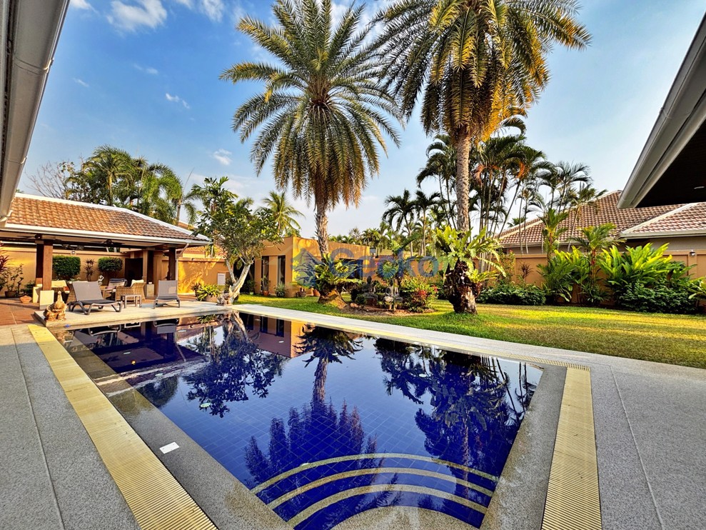 3 Bedrooms House in Sedona Villas  East Pattaya H013114 (Photo 3)