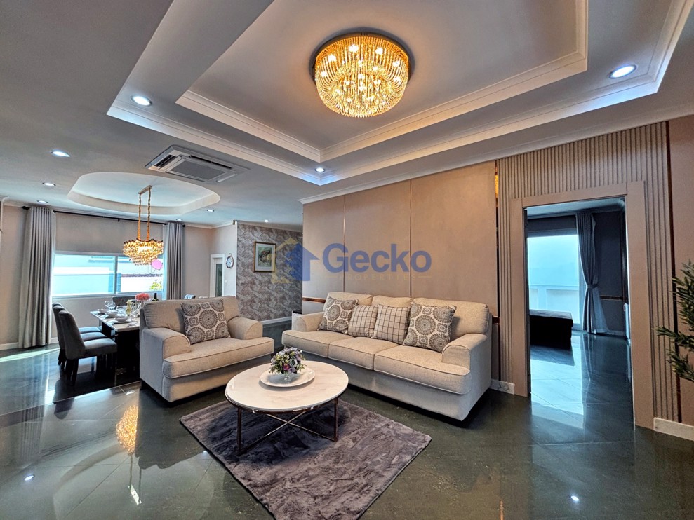 5 Bedrooms House in Central Park Hillside Village  East Pattaya H013120 (Photo 4)