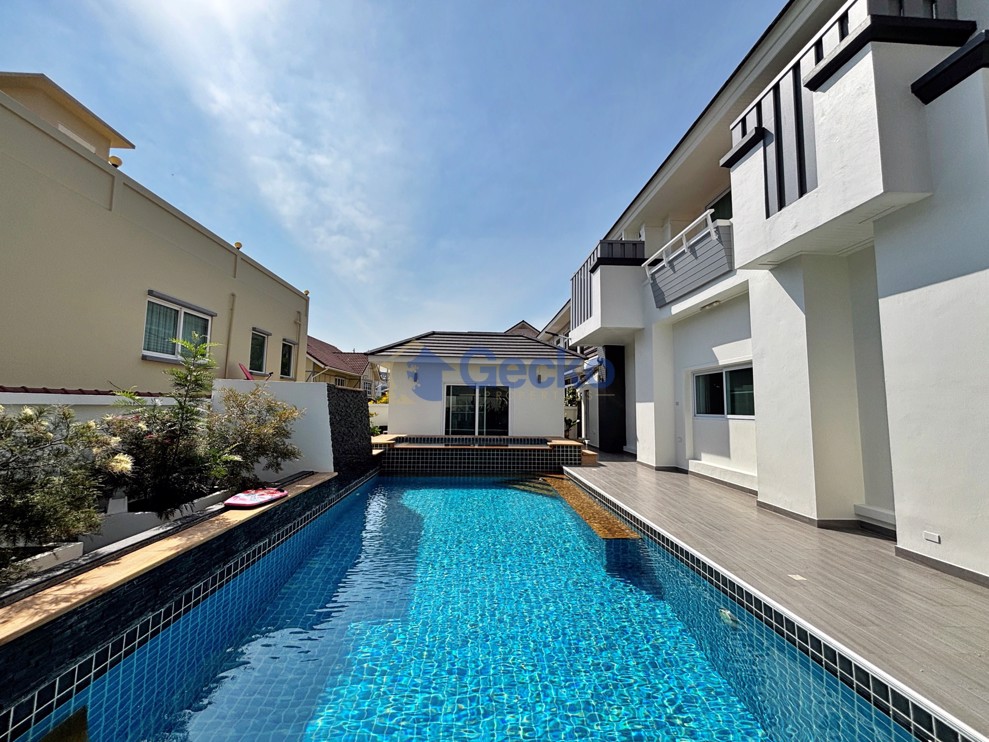 5 Bedrooms House in Central Park Hillside Village  East Pattaya H013120 (Photo 2)