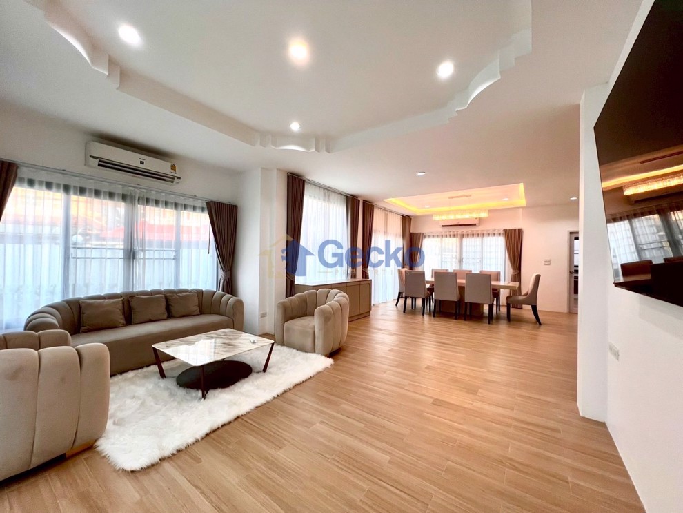 4 ห้องนอน บ้าน in สิริศา12  พัทยาเหนือ H013125 (Photo 3)