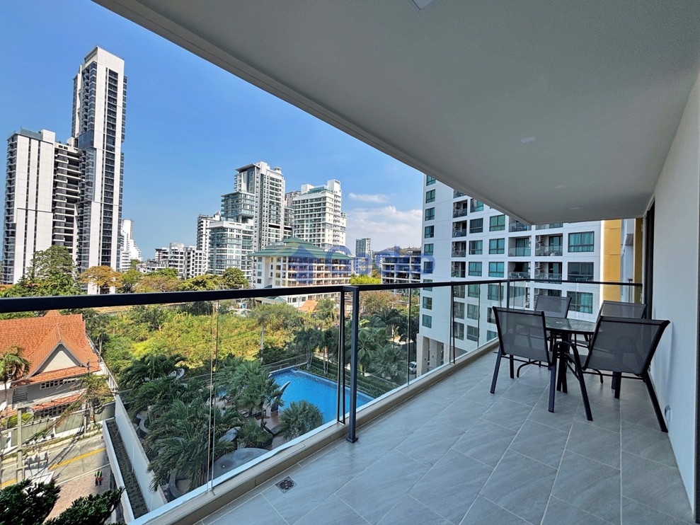 2 Bedrooms Condo in The Peak Towers Pratumnak C013152 (Cover Photo)