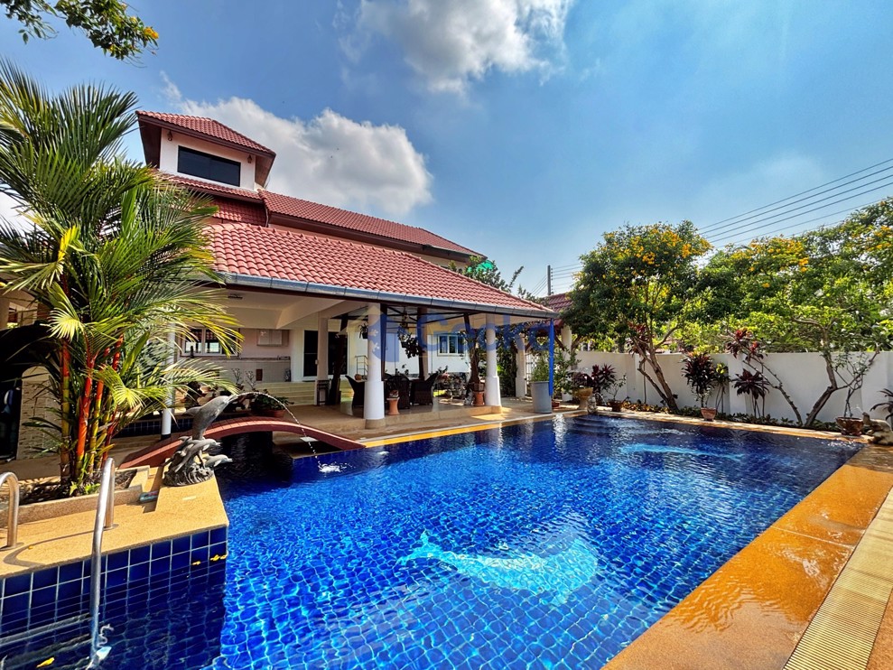 7 Bedrooms House in Paradise Villa 1  East Pattaya H013164 (Photo 1)