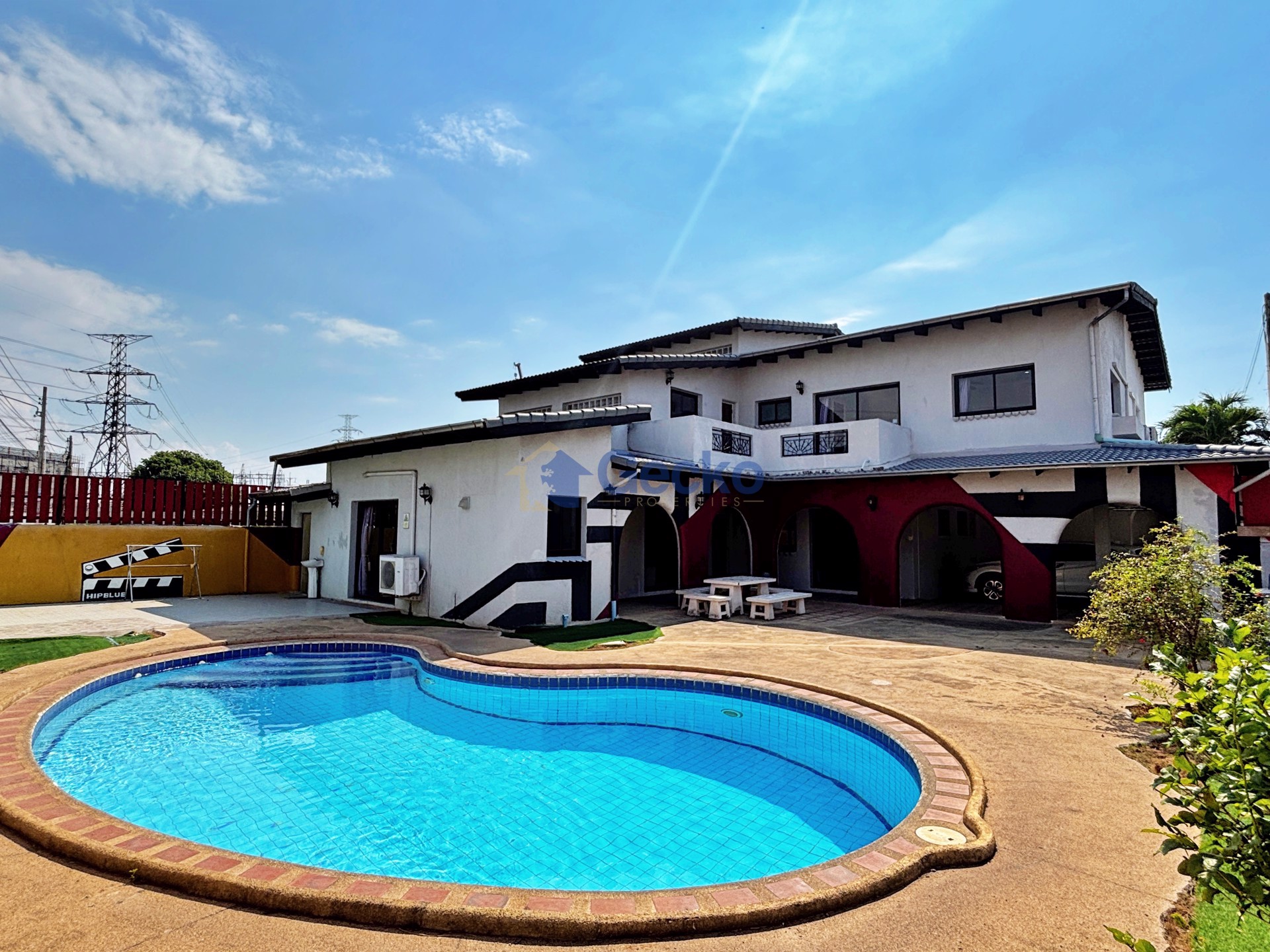 3 Bedrooms House in Palm Spring Housing  East Pattaya H013166