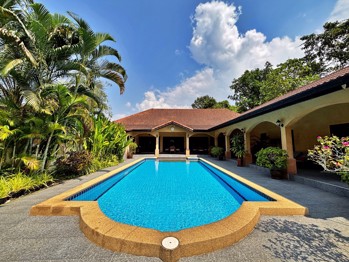 4 Bedrooms House  Huay Yai H013167