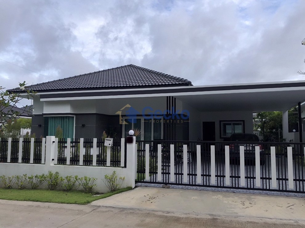 3 Bedrooms House in Paya by Sabai Home   East Pattaya H013179 (Cover Photo)