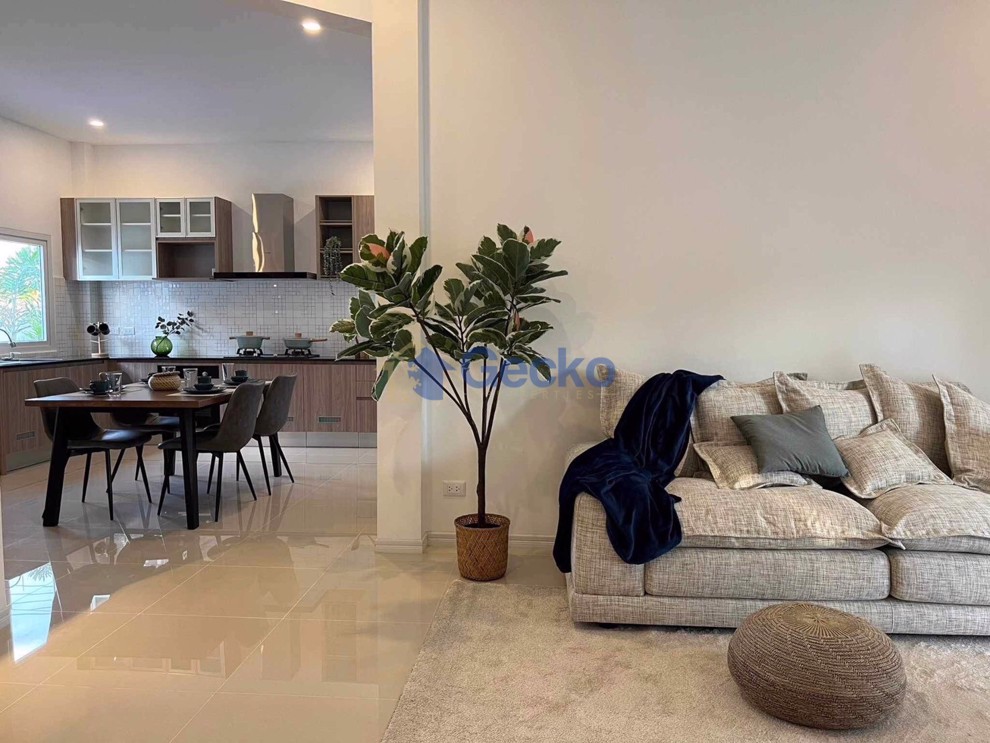 3 Bedrooms House in Paya by Sabai Home   East Pattaya H013179 (Photo 4)