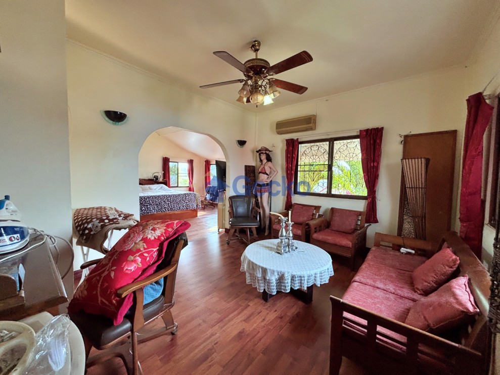 3 Bedrooms House in Siam Garden City   East Pattaya H013191 (Photo 3)