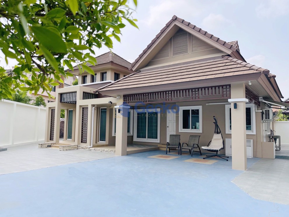 3 Bedrooms House in Sirisa 16  East Pattaya H013197 (Photo 1)