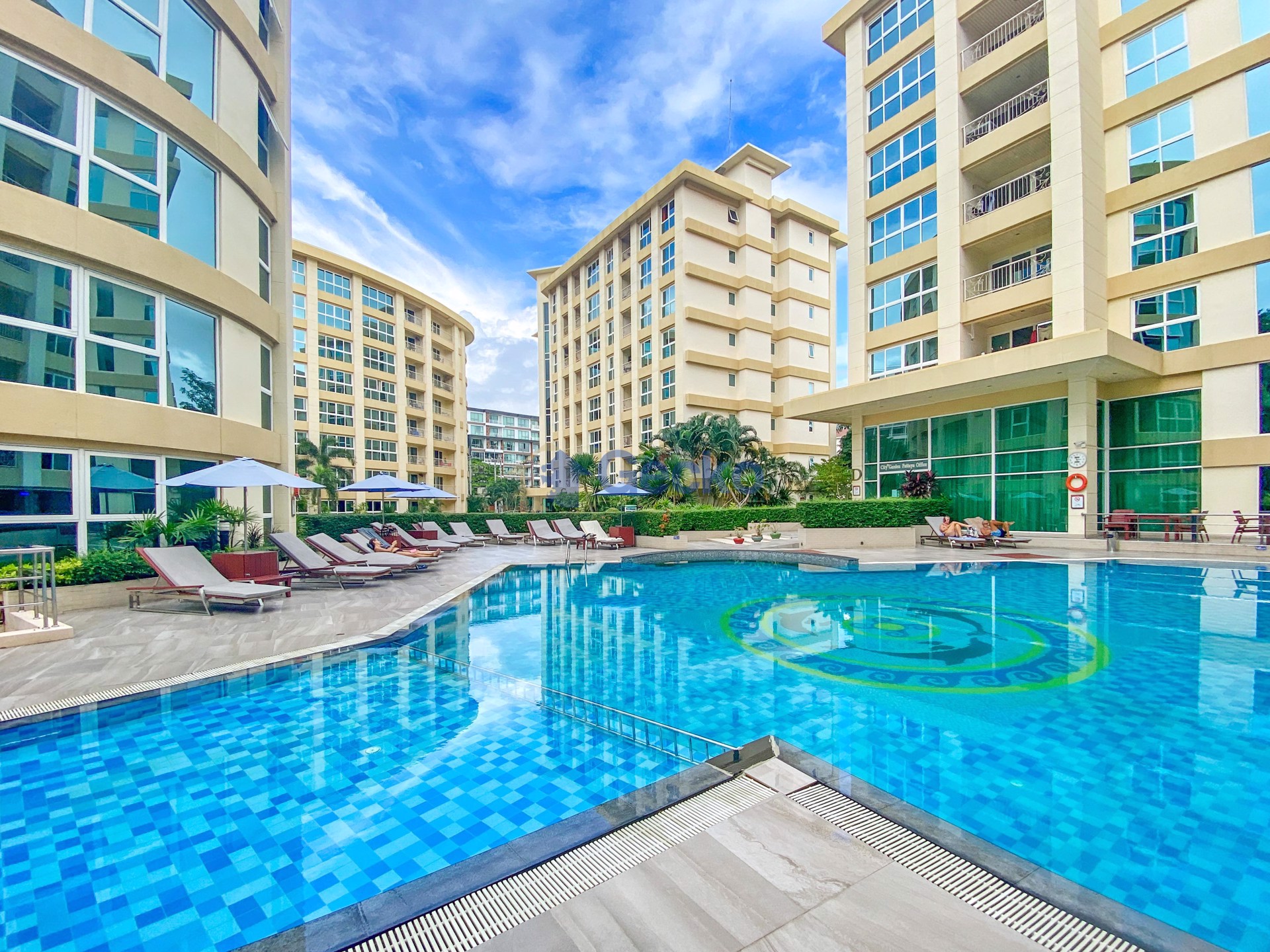 2 Bedrooms Condo in City Garden Pattaya Central Pattaya C013215