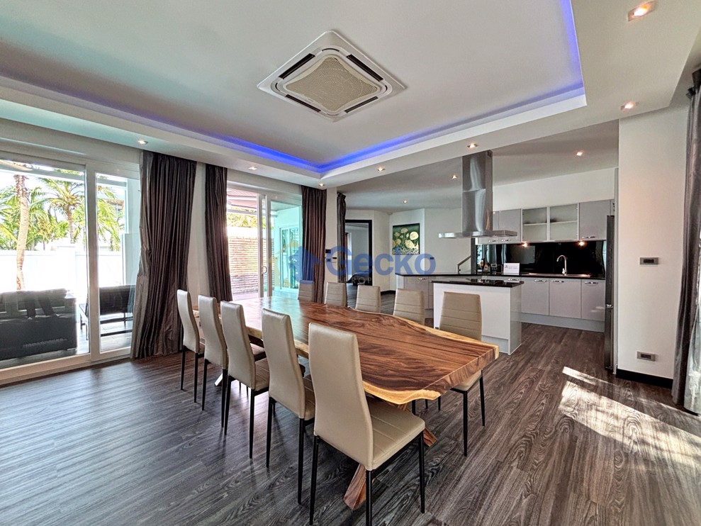 5 Bedrooms House in Palm Oasis Pool Villas  Jomtien H013216 (Photo 3)