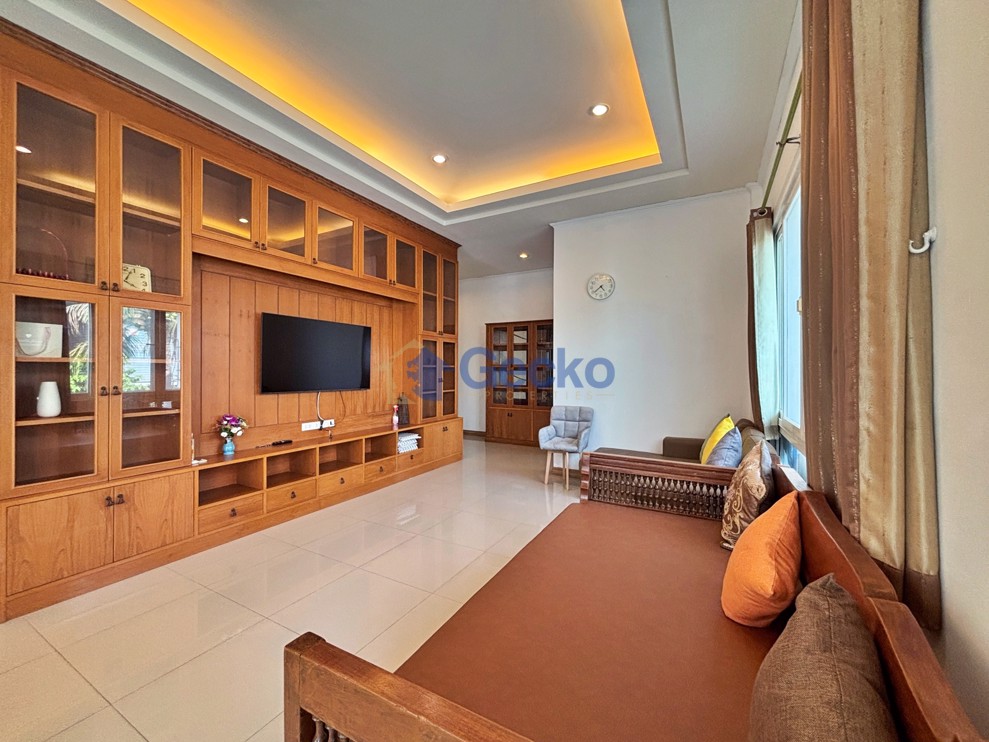 6 Bedrooms House in Amorn Village  East Pattaya H013222 (Photo 4)