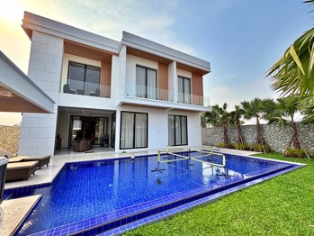 Picture of Lakeside Court 6