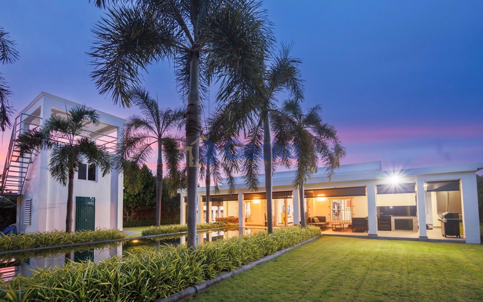 4 Bedrooms House  East Pattaya H012406 (Photo 4)