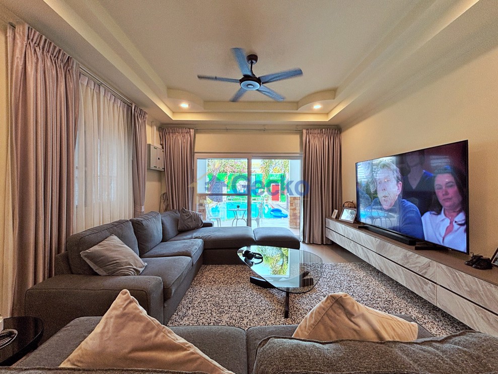 3 Bedrooms House in Pattaya Lagoon  South Pattaya H013240 (Photo 2)