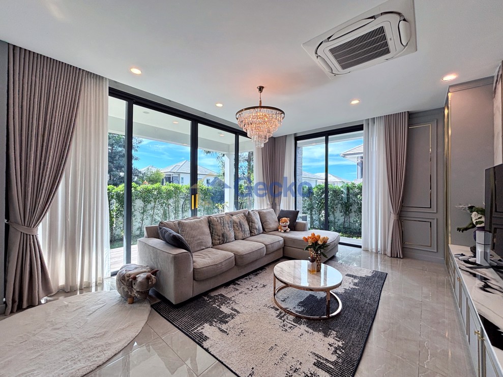 4 Bedrooms House in Patta Prime  East Pattaya H013250 (Photo 2)