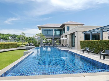 4 Bedrooms House in Patta Prime  East Pattaya H013250