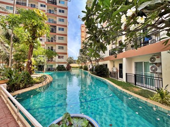 1 Bedroom Condo in Park Lane Jomtien C013251