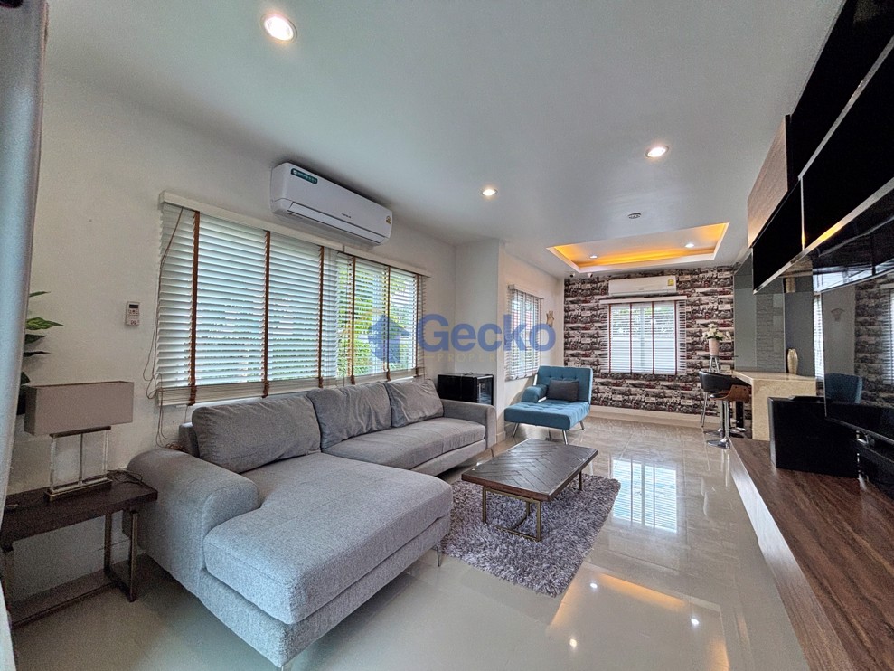 3 Bedrooms House in The Pattalet  East Pattaya H013281 (Photo 4)